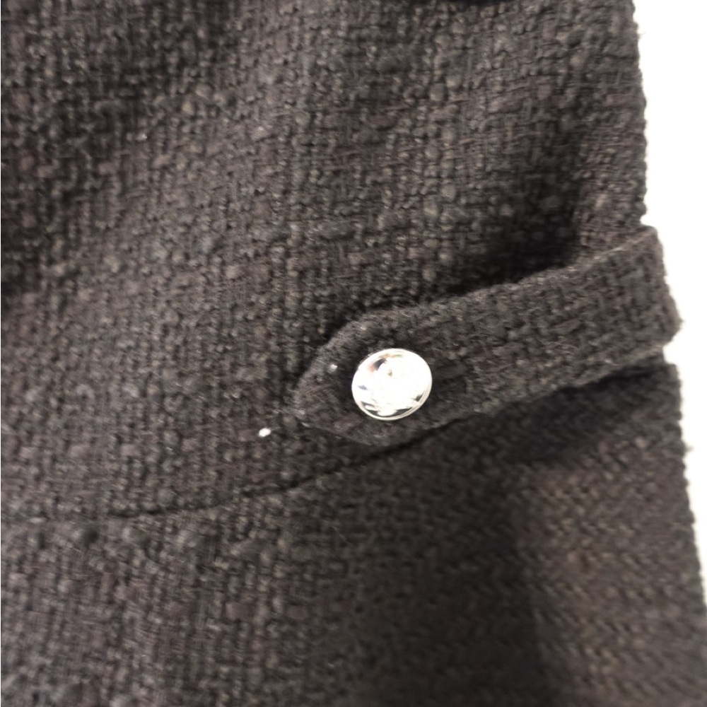 H&M Black Mini Skirt with Button Detail - Picture 2 of 4